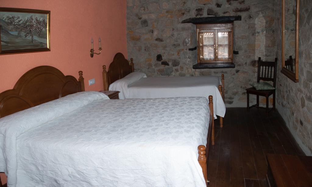 Casa Rural La Torre De Espinama Buitenkant foto